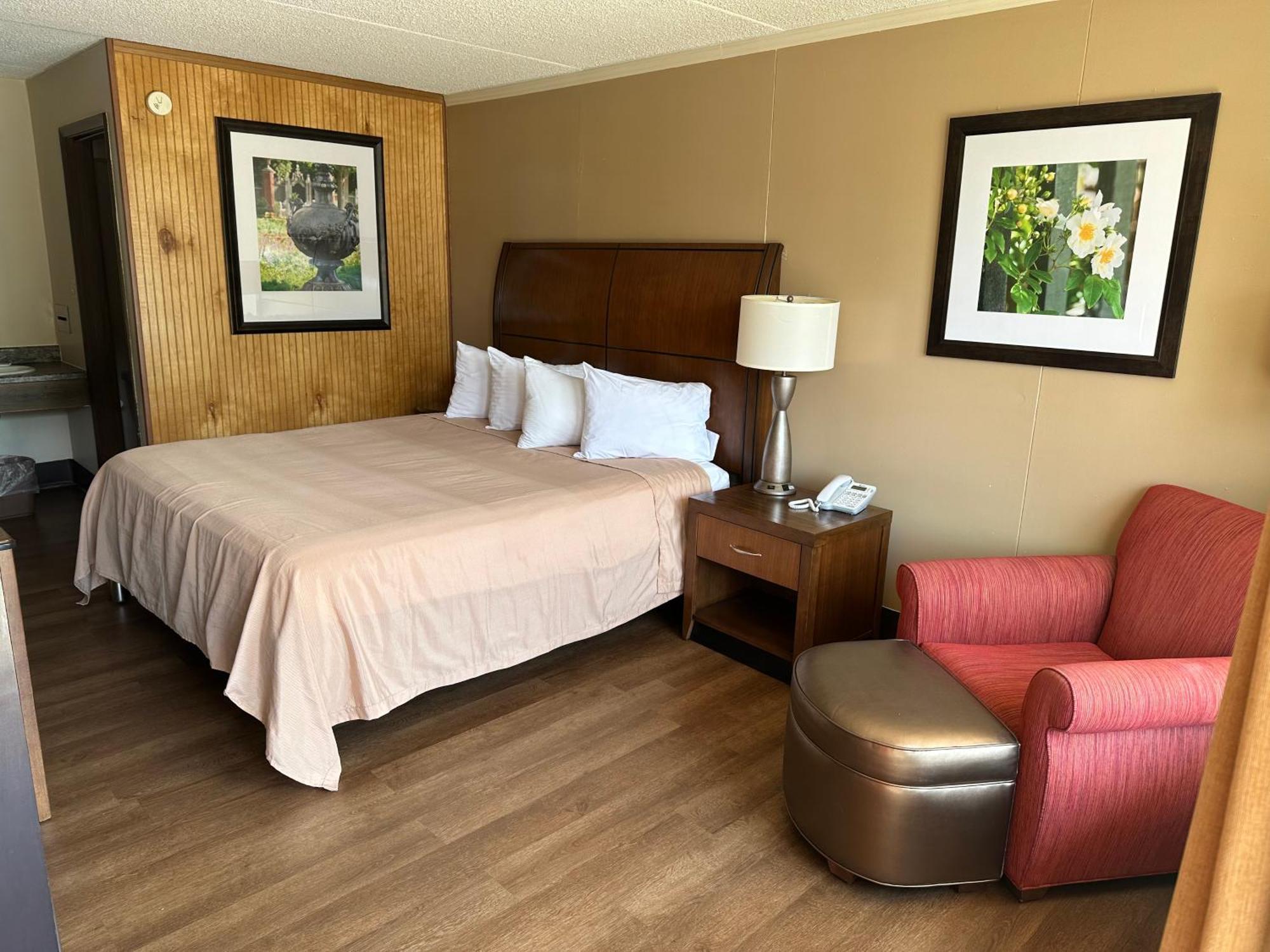 פייקוויל Daniel Boone Motor Inn מראה חיצוני תמונה