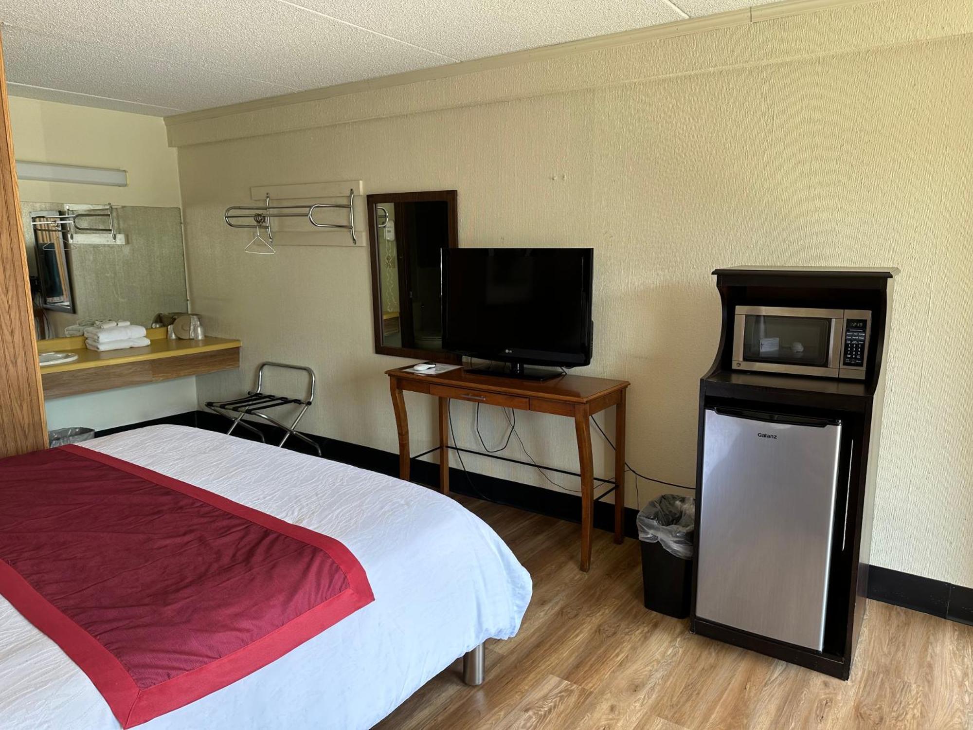 פייקוויל Daniel Boone Motor Inn מראה חיצוני תמונה