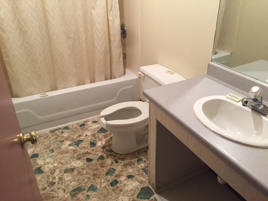 פייקוויל Daniel Boone Motor Inn מראה חיצוני תמונה